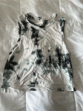 lululemon athletica Women's Black & White Tie-Dye Muscle Tank